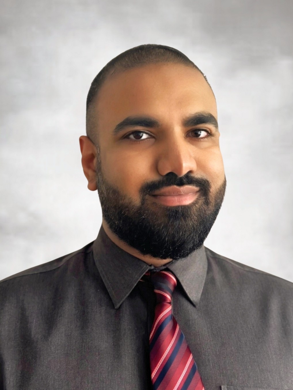 Zayaan Shaafiu, Managing Director